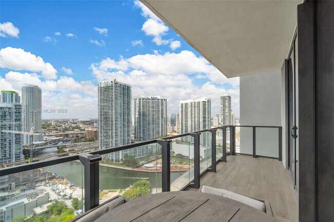 property at 68 SE 6th St