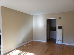 23rd Street Apartments in Long Beach, CA - Building Photo - Building Photo