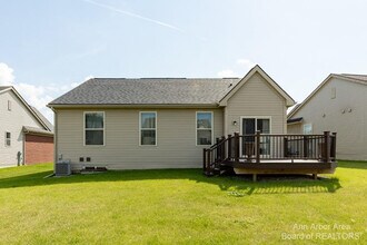 8389 Ardmoor Dr in Superior Township, MI - Building Photo - Building Photo