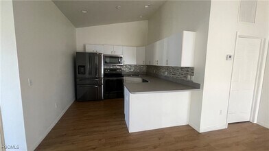 1005 Andalusia Blvd in Cape Coral, FL - Building Photo - Building Photo