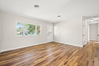 2520 Glenmore Ct in Troy, OH - Building Photo - Building Photo