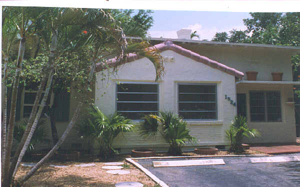 101 SE 16th Ave in Fort Lauderdale, FL - Building Photo - Building Photo