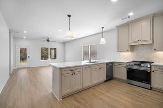 13410 Teton Dr in Little Rock, AR - Building Photo - Building Photo