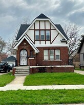 4400 Devonshire Rd in Detroit, MI - Building Photo