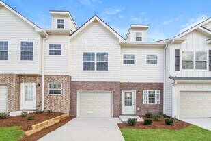 84 Riley Cir in Dawsonville, GA - Building Photo