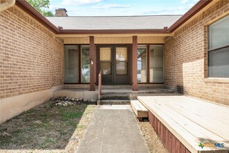 133 Canteen Canyon Dr in Canyon Lake, TX - Building Photo - Building Photo