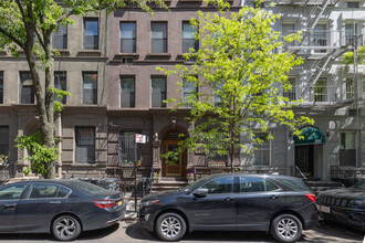 517 E 87th St in New York, NY - Building Photo - Building Photo