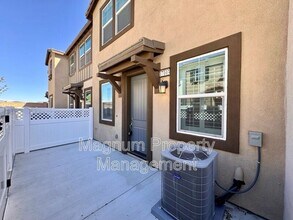 34495 Agave Dr in Winchester, CA - Building Photo - Building Photo