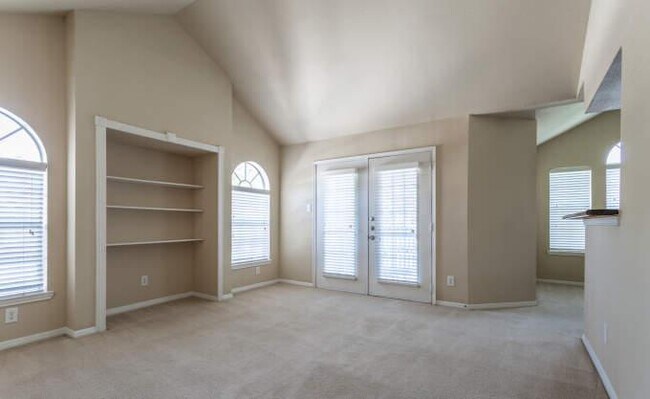 2525 Barry Rose Rd in Pearland, TX - Building Photo - Building Photo