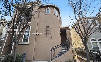 2298 Winepol Loop in San Jose, CA - Building Photo