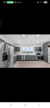 92 E 21st St, Unit Apartment 2 in Bayonne, NJ - Building Photo - Building Photo
