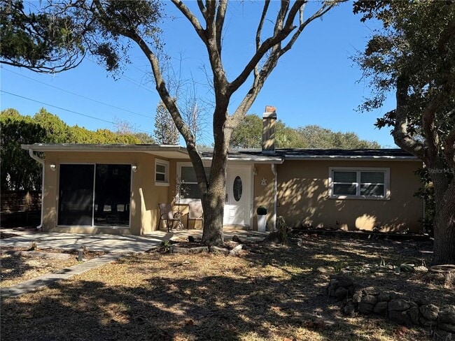 property at 3601 Saxon Dr