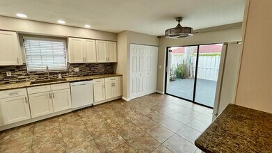1437 Princeton Ln in Boynton Beach, FL - Building Photo - Building Photo