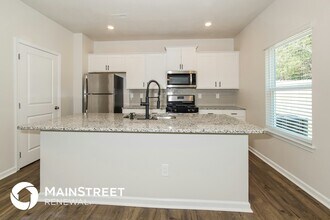332 Hayley Marie Ln in Knoxville, TN - Building Photo - Building Photo