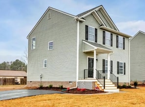 8200 Canberra Dr in Richmond, VA - Building Photo - Building Photo
