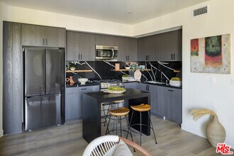 1110 Spaulding Ave in Los Angeles, CA - Building Photo - Building Photo