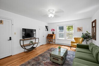 801 E Lakeside Ave in Coeur d'Alene, ID - Building Photo - Building Photo