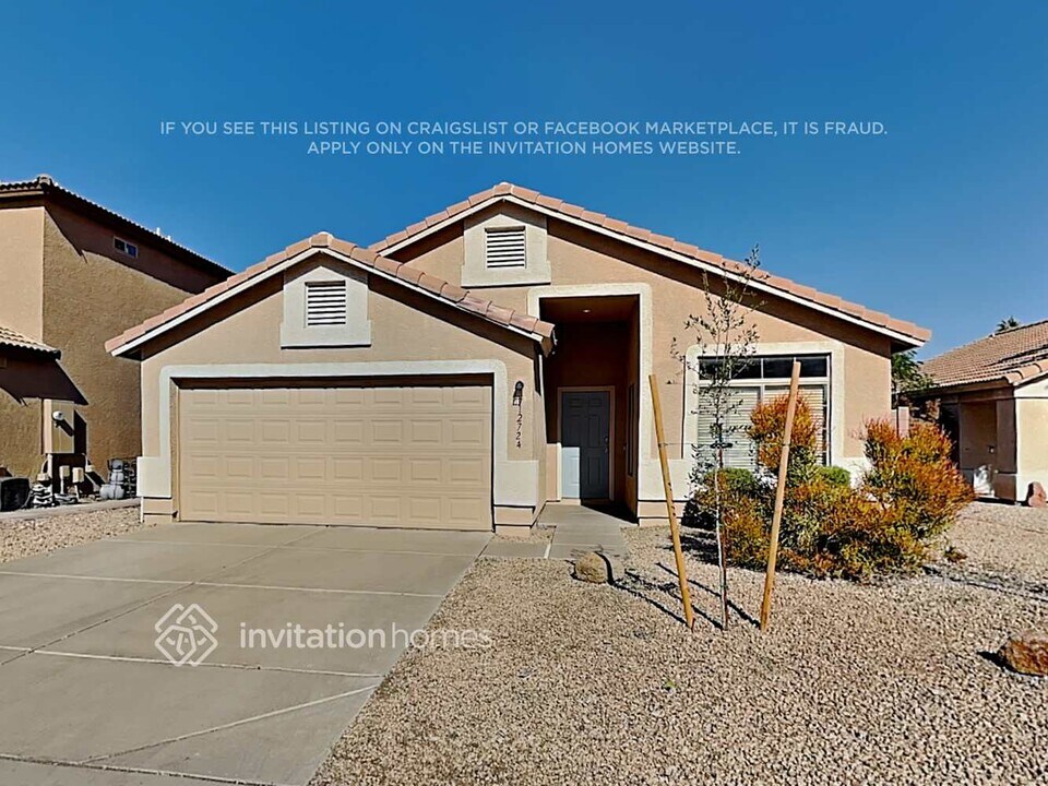 12724 W Voltaire Ave in El Mirage, AZ - Building Photo