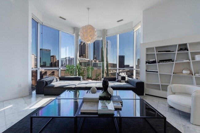 285 Centennial Olympic Park Dr NW in Atlanta, GA - Building Photo - Building Photo