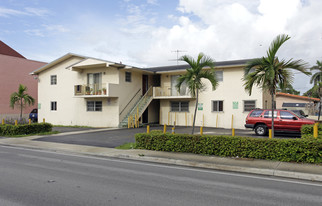 940 NW 22nd Ave Apartamentos