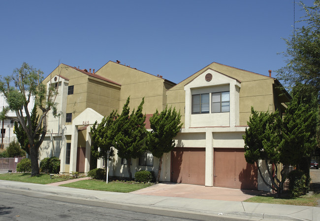 845-849 W Padilla St in Alhambra, CA - Building Photo - Building Photo