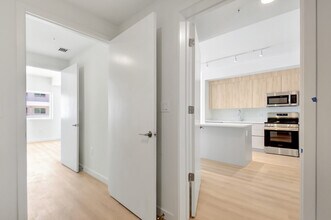 1710 N J Ter, Unit Ab in Lake Worth Beach, FL - Building Photo - Building Photo