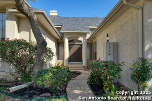 1513 Vista Del Monte in San Antonio, TX - Building Photo - Building Photo