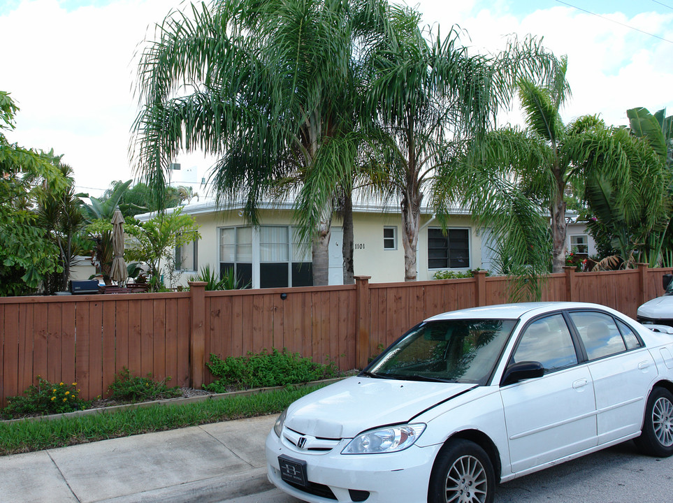 1101 NE 17th Way in Fort Lauderdale, FL - Building Photo