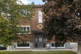 249 des Peres Blancs Ave Apartments