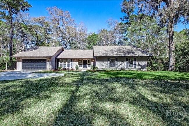 property at 18 Deer Run