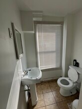 645 E Orange St, Unit Bedroom #2 in Lancaster, PA - Foto de edificio - Building Photo