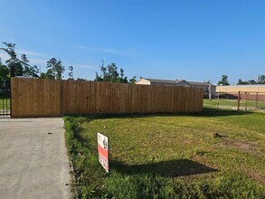 60 Rd 5035 in Cleveland, TX - Building Photo - Building Photo