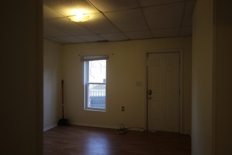 2305-2315 East Ave in Columbus, OH - Building Photo - Interior Photo