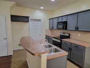 17142 Taffaine Dr in Houston, TX - Building Photo - Building Photo
