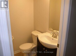 36 Oban Rd in Brampton, ON - Building Photo - Building Photo