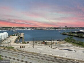 1200 Steuart St, Unit 912 in Baltimore, MD - Building Photo - Building Photo
