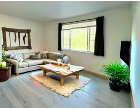 Ski Town Apartments in Steamboat Springs, CO - Foto de edificio - Building Photo