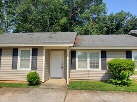 6A Hallcox St, Unit A in Greenville, SC - Building Photo