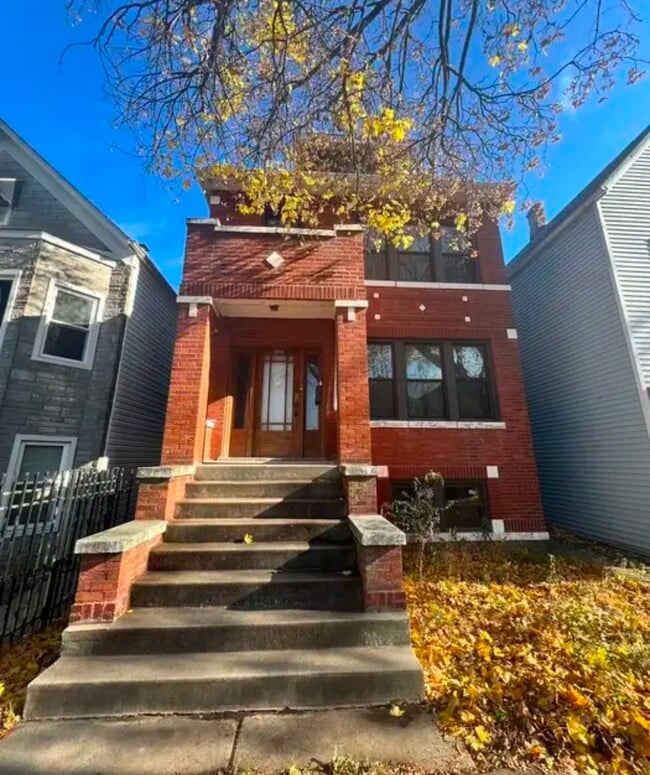 4511 S Washtenaw Ave, Unit APT 3