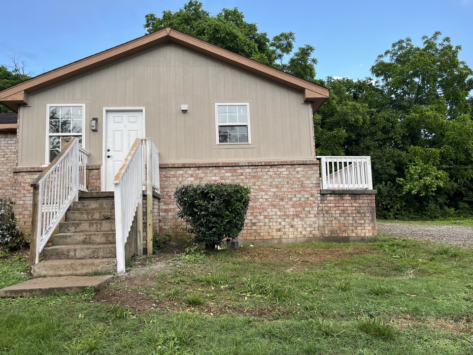 2741 Jones Ave, Unit A in Nashville, TN - Building Photo