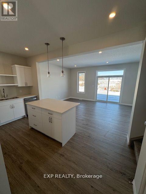 50 Canary St in Tillsonburg, ON - Building Photo - Building Photo