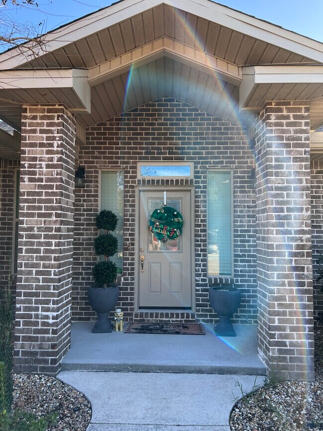 8283 Calle Mio in Navarre, FL - Building Photo - Building Photo