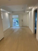 918 32nd Av W in Vancouver, BC - Building Photo - Building Photo