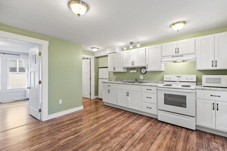 7 Boothby Ave in Sanford, ME - Building Photo - Building Photo