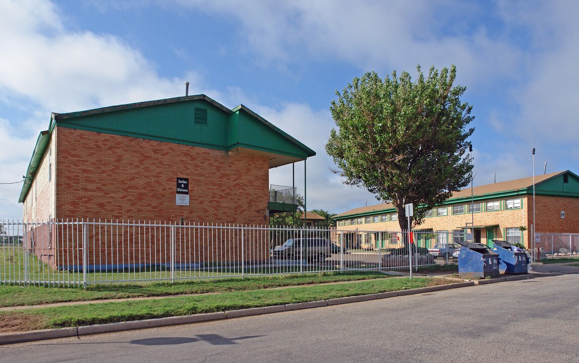 Juniper Apartments in Lubbock, TX - Foto de edificio