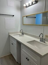 10014 Cedar Landing Dr in Baytown, TX - Building Photo - Building Photo