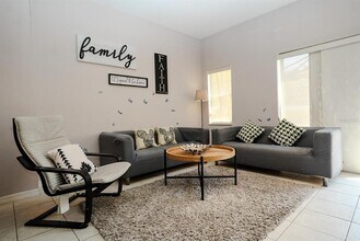 8539 Bay Lilly Loop in Kissimmee, FL - Building Photo - Building Photo