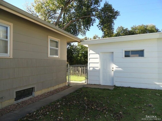 property at 432 Hazel Ct