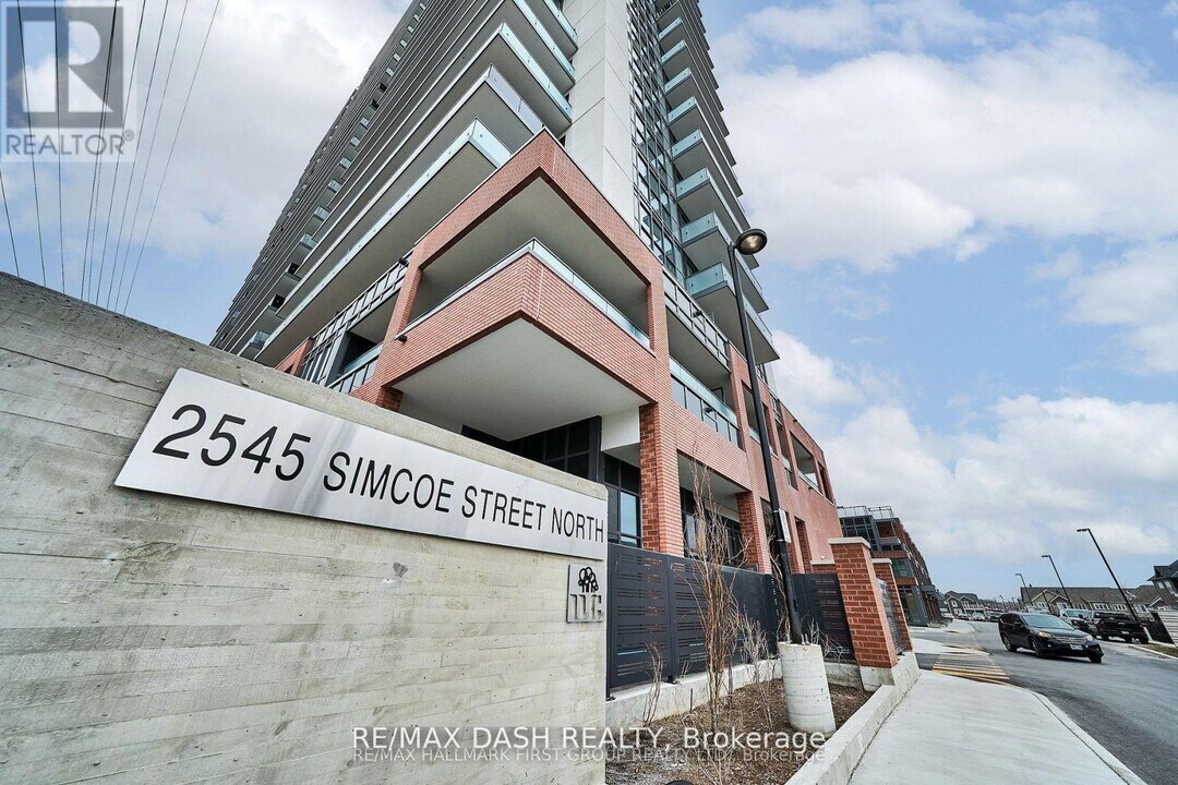2545 Simcoe St N in Oshawa, ON - Building Photo
