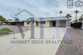 11221 N 103rd Ave in Sun City, AZ - Building Photo - Building Photo